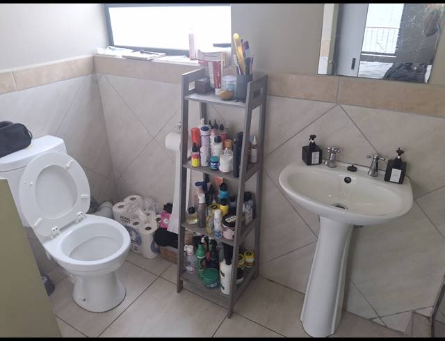 1 BEDROOM APARTMENT FOR SALE IN GLEN AUSTIN AH
